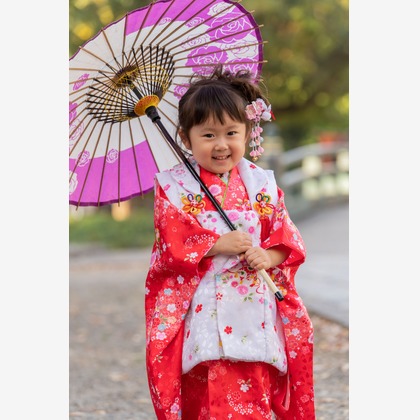 MALVA Photographyが出張撮影した赤ちゃん・幼児服, 慰め, ニューボーンフォト(新生児写真)が写った七五三フォトの写真