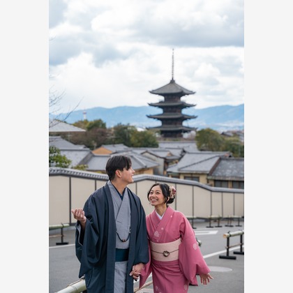 takumatravelが出張撮影した着物, 衣装/コスチューム, 赤が写った旅行先の記念撮影の写真