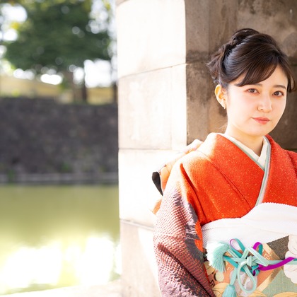 写真家 山田久美子が出張撮影した「成人式前撮りロケ」の家族写真