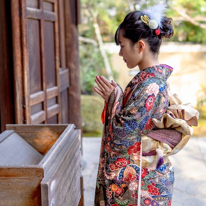 中村雅樹が出張撮影した記念写真, 植物, お宮参りが写った成人式撮影の写真