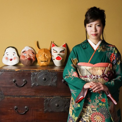 スマイルハンターが出張撮影した家族写真(キッズ,ベビーフォト)などが写った「成人式フォト」の家族写真