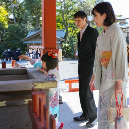 出張撮影　FotoMatograph　間藤　恒が出張撮影した「21.11.12　鶴岡八幡宮　椋梨様」の家族写真