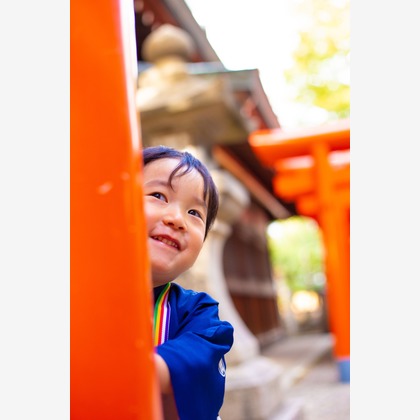 中井企画が出張撮影した襟, シャツ, ジェスチャーなどが写った「七五三(大阪市)」の家族写真