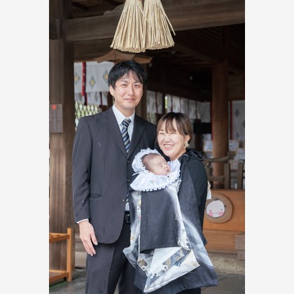 シコロハルナが出張撮影した「お宮参り」の家族写真