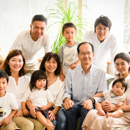 名畑文巨写真事務所が出張撮影したTemma Tenjin Hanjo Tei, 虹彩, 祖父母が写った家族写真(キッズ,ベビーフォト)の写真