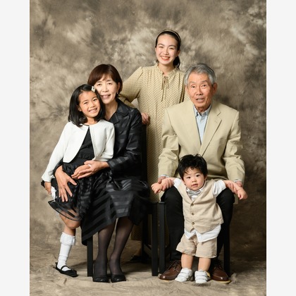 福田博之が出張撮影したフラッシュ撮影, 家族写真, 肌などが写った「家族写真」の家族写真