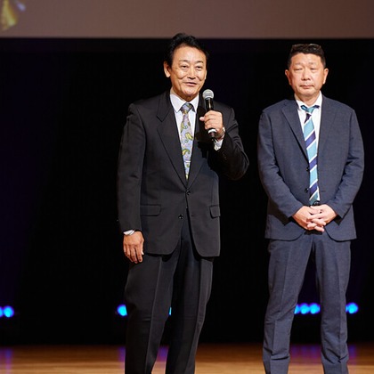 岩瀬泰治が撮影した「表書式」の写真