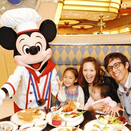 クマが撮影したウェディングや家族、ビジネスの写真