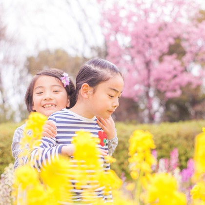 この写真は、出張撮影(家族写真(キッズ,ベビーフォト))のアルバム「春の撮影会」にある写真の1枚で、家族写真(キッズ,ベビーフォト)などが写っています。<br>「春の撮影会」では他にも:albumPhotoCount枚の家族写真を見ることができます。撮影者は出張撮影　ビンコロ堂です。カメラマンのプロフィールページで、家族写真(キッズ,ベビーフォト)撮影の口コミやおすすめコメントを見ることができます。