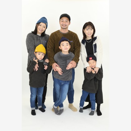 フォトスタジオアットホームが出張撮影した「人物撮影」の家族写真