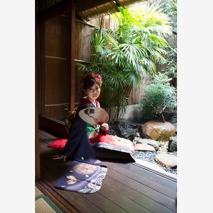 スマイルハンターが出張撮影した家族写真(キッズ,ベビーフォト)などが写った「成人式フォト」の家族写真