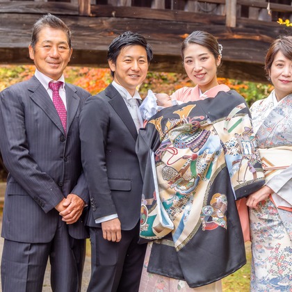 中村雅樹が出張撮影したジェスチャー, 記念写真, お宮参りが写ったお宮参りの写真
