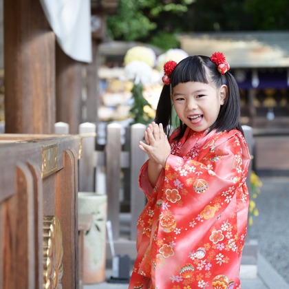 せおまさよが出張撮影したストリートファッション, ジェスチャー, 作りますなどが写った「出張撮影　七五三」の家族写真