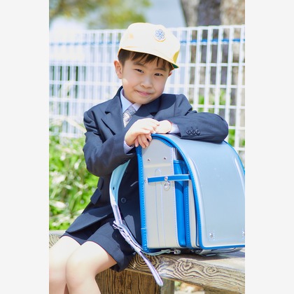 奥野由記が出張撮影した「入学式」の家族写真
