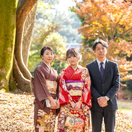 中村雅樹が出張撮影した記念写真, 植物, お宮参りが写った成人式撮影の写真