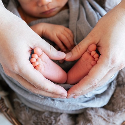 シコロハルナが撮影したニューボーンフォト/家族写真の出張撮影の写真