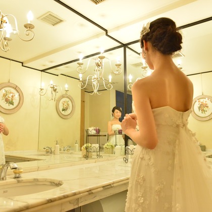 1978 ( Mille Neuf Cents Soixante-dix-huit) が撮影したウェディングや家族、ビジネスの写真