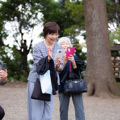 T.Matsumuraが出張撮影したShinohara Hachiman Jinja, 止まった鳥, ストリートファッションなどが写った「七五三＠篠原八幡神社」の家族写真