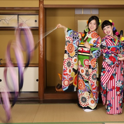 スマイルハンターが出張撮影した家族写真(キッズ,ベビーフォト)などが写った「成人式フォト」の家族写真