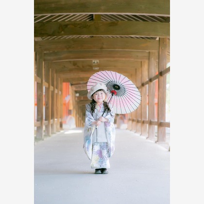 Location Studio GOODが出張撮影した襟, フラッシュ撮影, ストリートファッションが写ったその他/スタジオ撮影/マタニティフォト/ニューボーンフォト/家族写真の出張撮影/七五三フォト/お宮参り/学校行事の写真