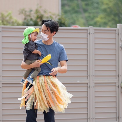 T.Matsumuraが出張撮影した甘いひよこ, 鍛冶池キャンプ場, ローラースポーツなどが写った「運動会（保育園）」の家族写真