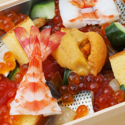 森安　照が撮影したウェディングや家族、ビジネスの写真