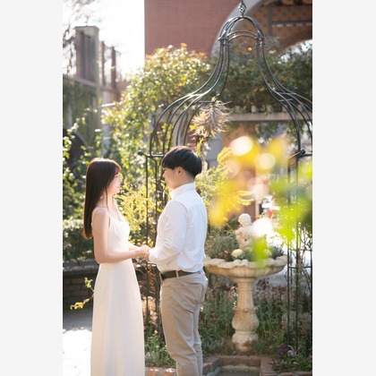 Engagement Photography/Location Photo Shoot/Studio Shoot/Wedding Day Photography/After-party Photo Shoot/Honeymoon Photo Shoot/Kimono Shoot Photos taken by VISTA Photography