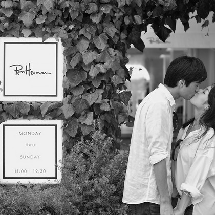 1978 ( Mille Neuf Cents Soixante-dix-huit) が撮影したウェディングや家族、ビジネスの写真