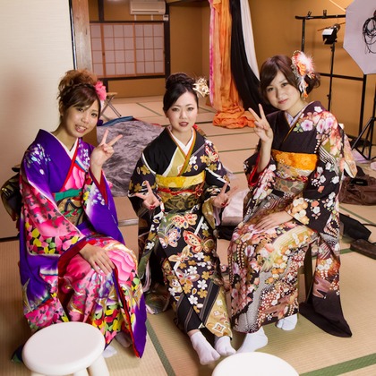 スマイルハンターが出張撮影した家族写真(キッズ,ベビーフォト)などが写った「成人式フォト」の家族写真