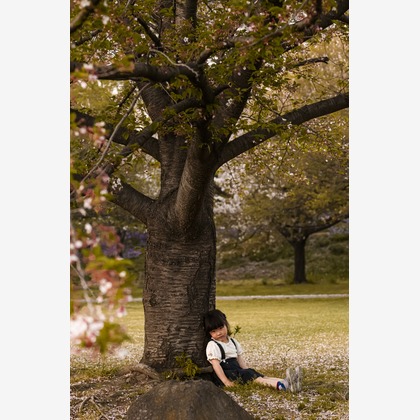 photoYoshitakeが出張撮影した「公園にて」の家族写真