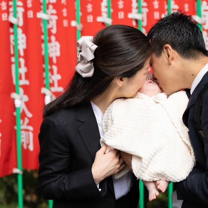 T.Matsumuraが出張撮影した日枝神社, ひえ神社, 日本の建築などが写った「お宮参り＠日枝神社」の家族写真