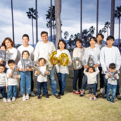 岩坪眞一郎が出張撮影した植物, 雲, 空が写った家族写真の出張撮影の写真