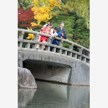ProPhotos Japanが出張撮影した家族旅行, 七五三衣装, 秋が写った家族写真の出張撮影の写真