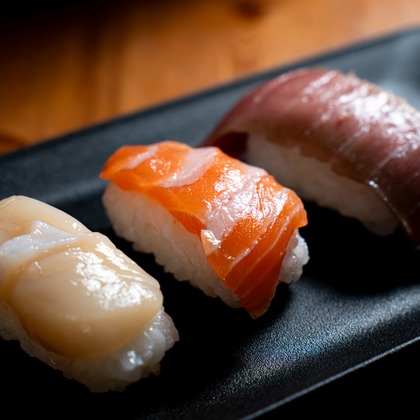 三谷悠介が撮影したウェディングや家族、ビジネスの写真