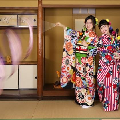 スマイルハンターが出張撮影した家族写真(キッズ,ベビーフォト)などが写った「成人式フォト」の家族写真