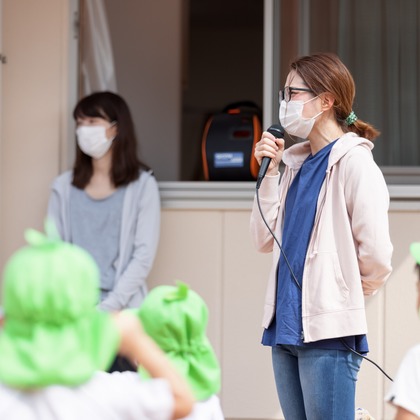 T.Matsumuraが出張撮影した甘いひよこ, 鍛冶池キャンプ場, ローラースポーツなどが写った「運動会（保育園）」の家族写真