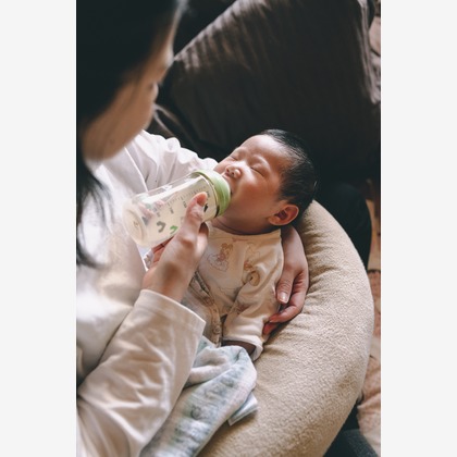 山口亮が撮影したニューボーンフォトの写真