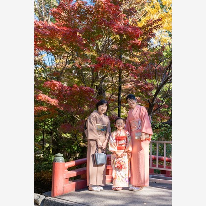 萩原　蔵志が出張撮影した「七五三のロケ撮影」の家族写真