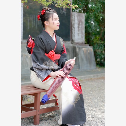 黒澤正彦が出張撮影した江の島シーキャンドル, キャンティカフェ, 水前寺成趣園などが写った「成人式前撮り撮影（群馬県高崎市　進雄神社　４月撮影）」の家族写真