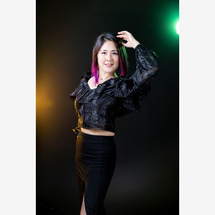 踊るカメラマンAKIRAが撮影したウェディングや家族、ビジネスの写真