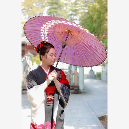 黒澤正彦が出張撮影した江の島シーキャンドル, キャンティカフェ, 水前寺成趣園などが写った「成人式前撮り撮影（群馬県高崎市　進雄神社　４月撮影）」の家族写真