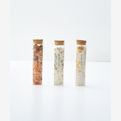 冨永豊貴が撮影した商品/物撮りの写真