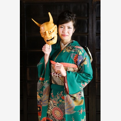 スマイルハンターが出張撮影した家族写真(キッズ,ベビーフォト)などが写った「成人式フォト」の家族写真