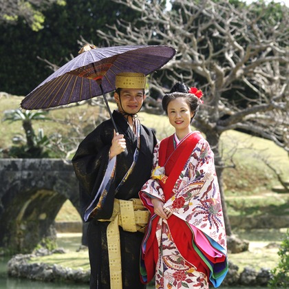 琉球幻想写真ウェディングフォト沖縄が撮影したウェディングや家族、ビジネスの写真