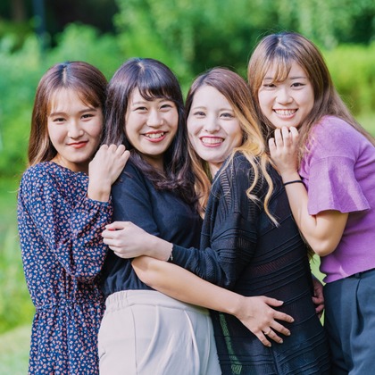 CREATIVE HOUSEが出張撮影した水着トップ, 自転車-機器と備品, ワンピースなどが写った「カップル・友人」の家族写真