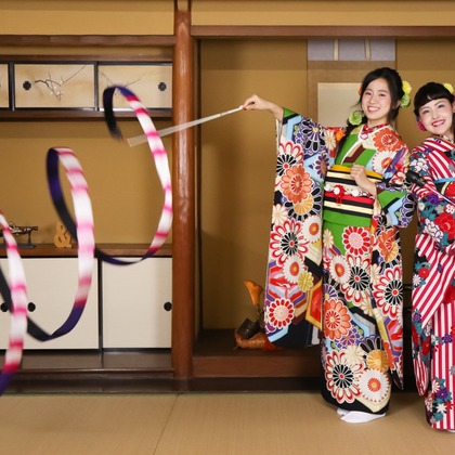 スマイルハンターが出張撮影した家族写真(キッズ,ベビーフォト)などが写った「成人式フォト」の家族写真