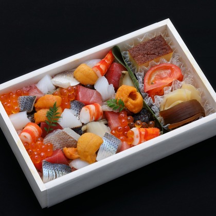 森安　照が撮影したウェディングや家族、ビジネスの写真