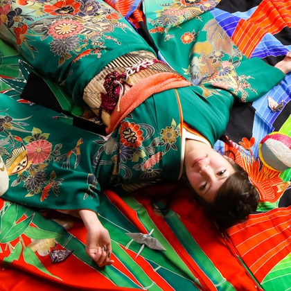 スマイルハンターが出張撮影した家族写真(キッズ,ベビーフォト)などが写った「成人式フォト」の家族写真