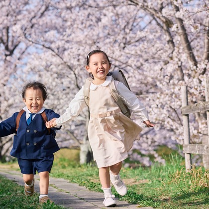この写真は、出張撮影(家族写真(キッズ,ベビーフォト))のアルバム「子供写真」にある写真の1枚で、家族写真(キッズ,ベビーフォト)などが写っています。<br>「子供写真」では他にも:albumPhotoCount枚の家族写真を見ることができます。撮影者は高須祐吾です。カメラマンのプロフィールページで、家族写真(キッズ,ベビーフォト)撮影の口コミやおすすめコメントを見ることができます。