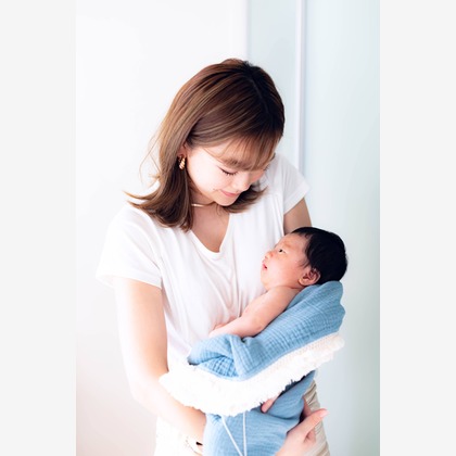 kudophotoが撮影したニューボーンフォト/家族写真の出張撮影の写真